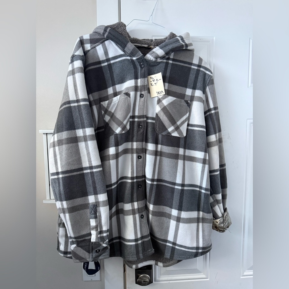 Xl Realtree Plaid Hooded Fleece Jacket - Black and White